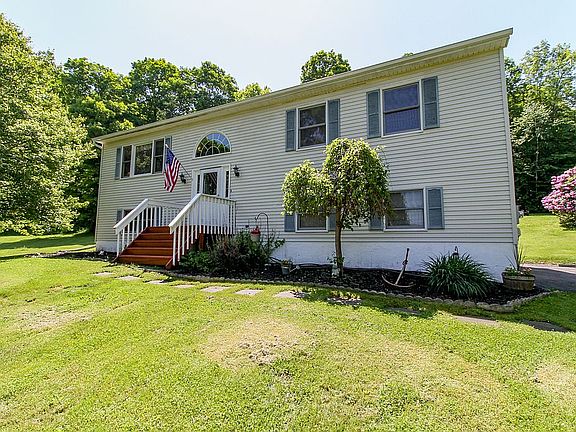 2nd image of 16 Scott Ln