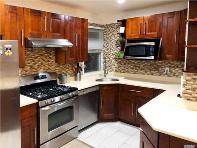 8421 Smedley St, Briarwood, NY, 11435