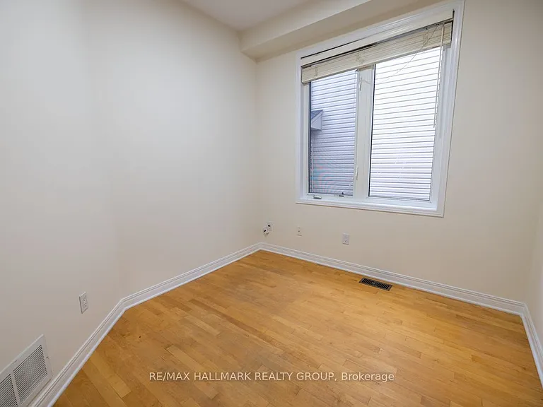 281 Goldridge Dr — Photo 6