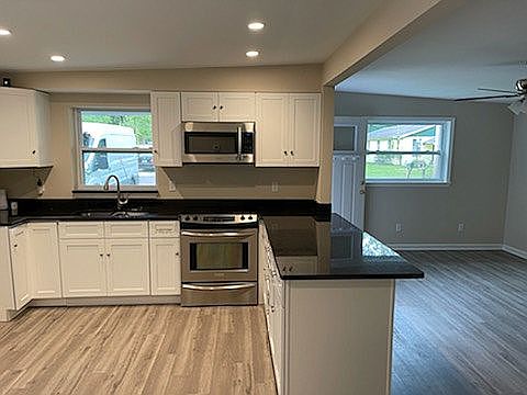 3rd image of 2854 W 8th St
