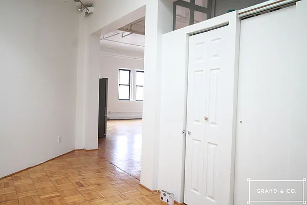 Rented by Grand & Co. | media 22