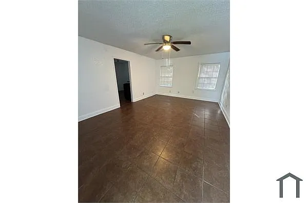 Building Photo - 415 6th Ave N #B
