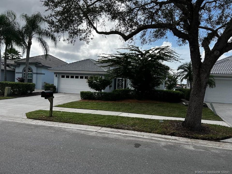 2nd image of 4968 SE Mariner Village Ln
