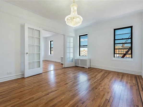 44-14 Newtown Road #5J, Astoria, NY 11103