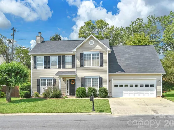 21 N Sunberry Trl, Fletcher, NC 28732
