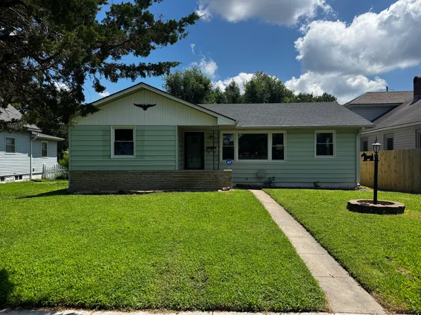 622 NE Emmett St, Topeka, KS 66616