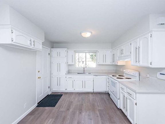 5th image of 1013 W Terrace Ave