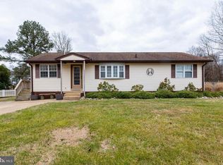 40061 Golden Beach Rd, Mechanicsville, MD 20659