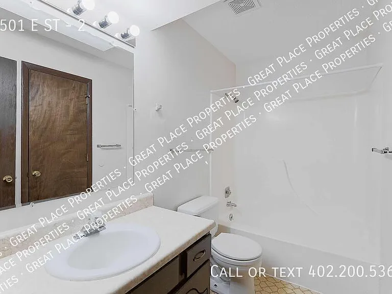 2501 E St #2 — Photo 21