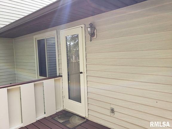 2nd image of 3743 Cedarwood Ct #3743