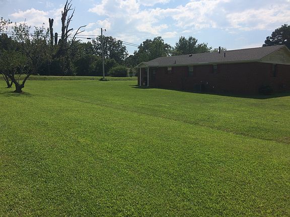 4th image of 210 Forrest Lee Dr