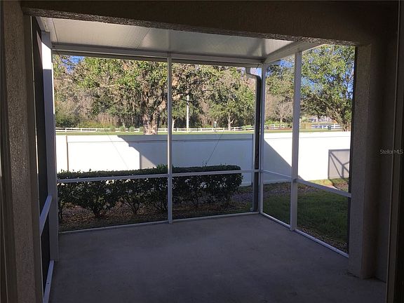 4th image of 1239 Ambridge Dr
