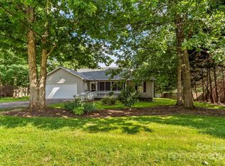 1876 Summerfield Cir, Conover, NC 28613