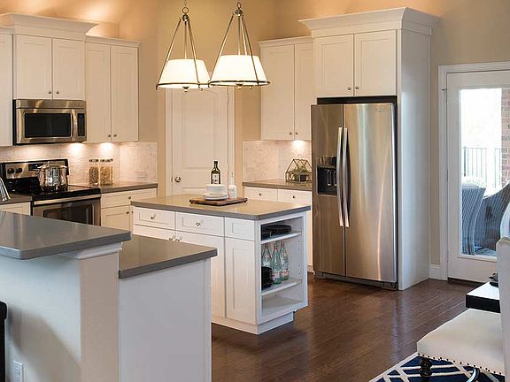 Lexington Estates - Pecos Interior Image 1