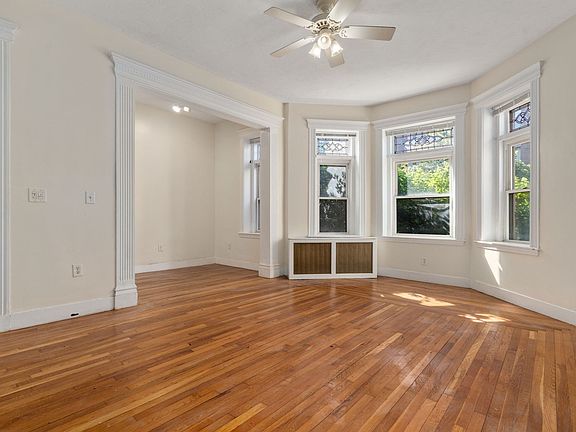 4th image of 1109 Boylston St APT 4