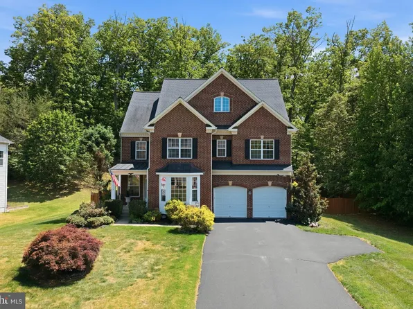 3679 Expedition Dr, Triangle, VA 22172