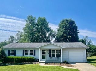 618 E 3rd St, Perryville, KY 40468