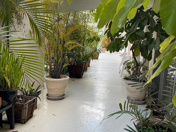 3rd image of 1959 Grace Ave APT 309