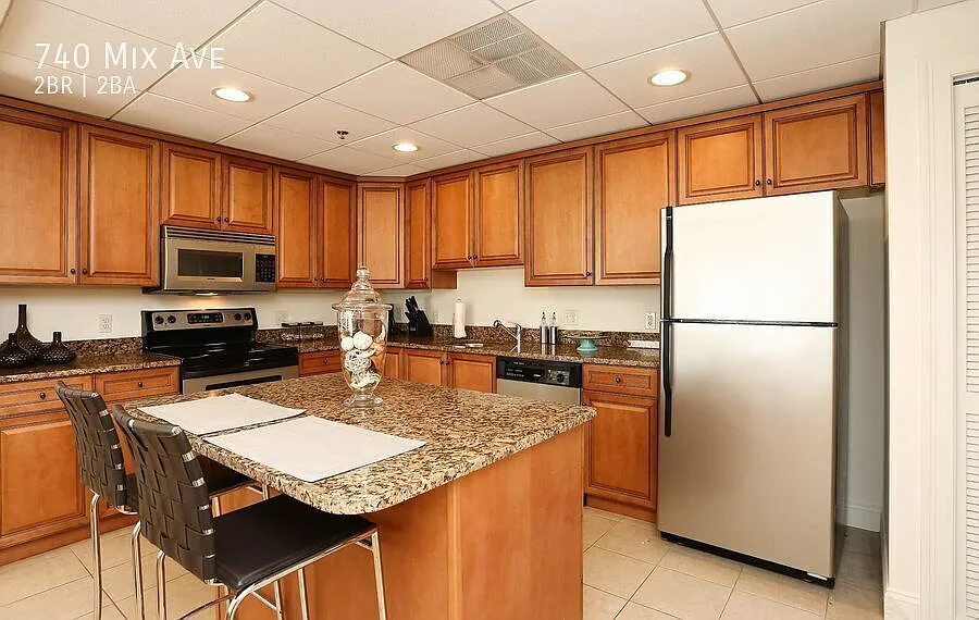 740 Mix Ave