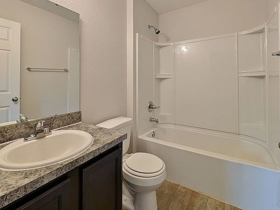 4th image of 8468 McGirts Village Ln