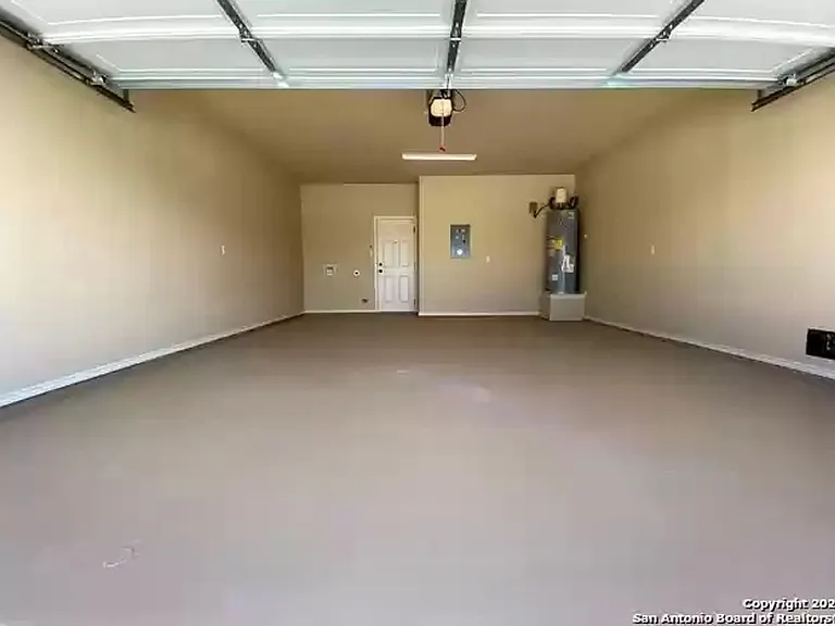 3433 Haylee Grace Pl — Photo 6