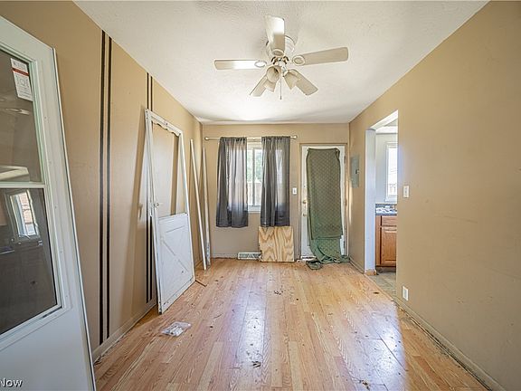 4th image of 1502 Severn Ln
