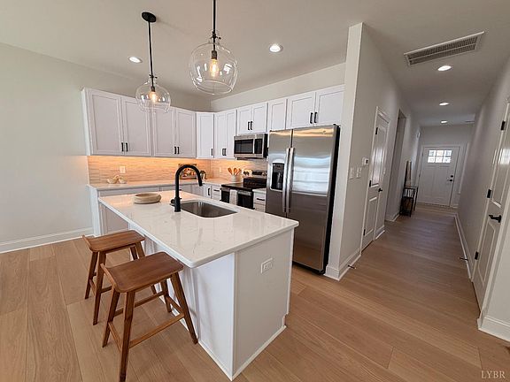 4th image of 536 Leesville Rd Unit 207
