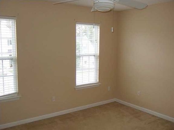 5th image of 109 Melanie Ln