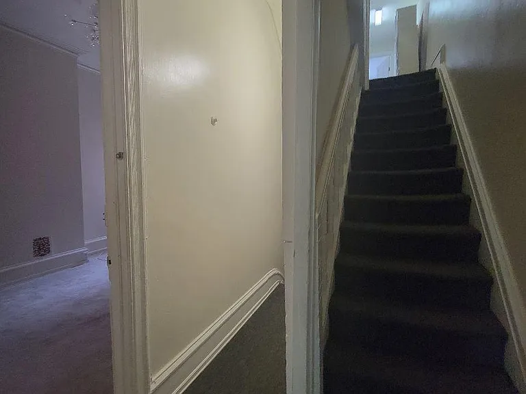 4053 Spruce St — Photo 8