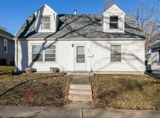 154 Kenmore St NE, Cedar Rapids, IA 52402