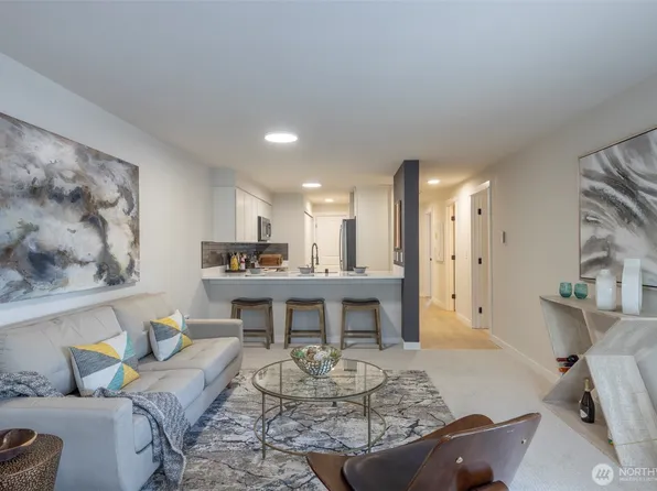 11215 NE 128th Street #L-203, Kirkland, WA 98034