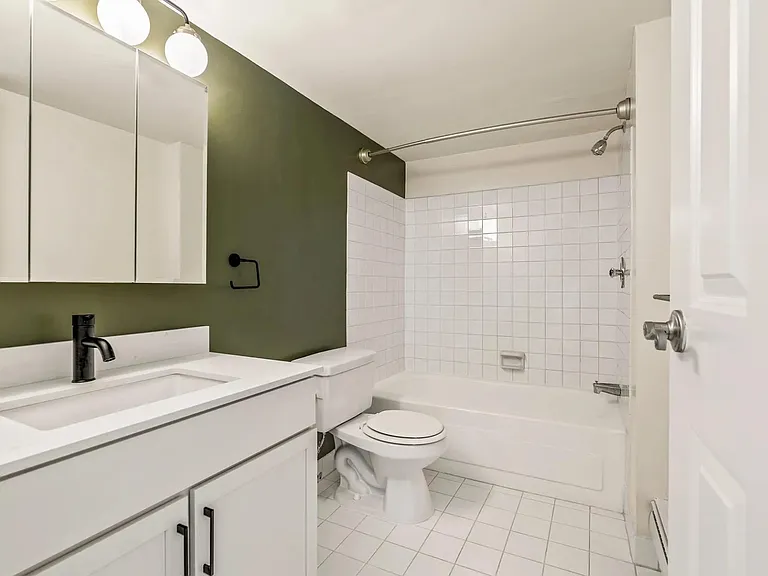 1504 Locust St #2B2BA — Photo 3