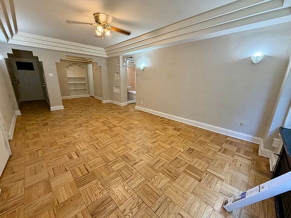 3rd image of 2121 E Capitol Dr APT 104