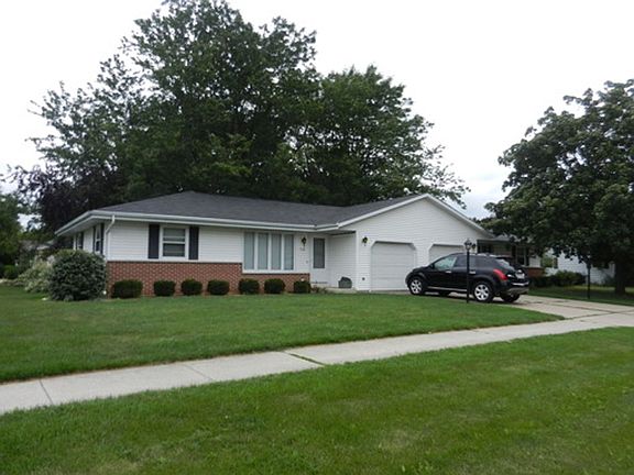 2nd image of 518-520 N Wuthering Hills Dr