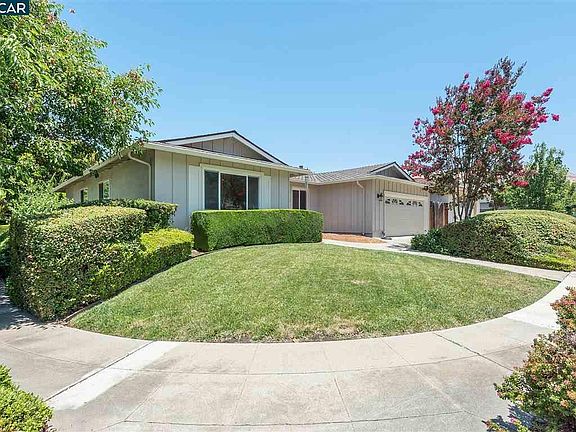 2nd image of 3359 Mira Vista Cir
