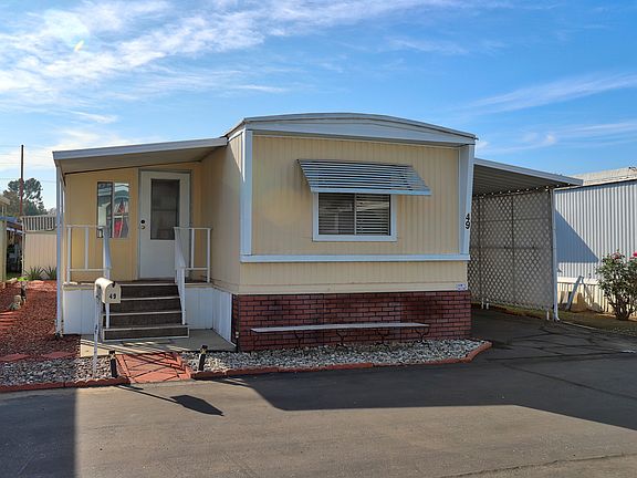 2nd image of 10745 Victoria Ave Spc 49