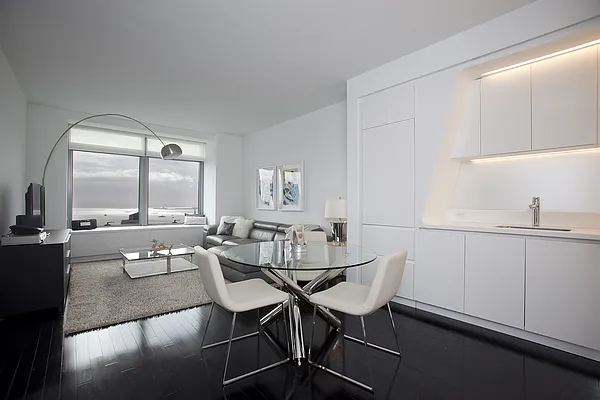 Sold by BLU Real Estate | media 4