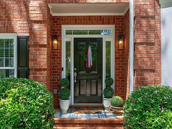 4th image of 1120 Lake Welbrook Drive