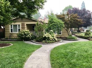 2329 E Main St, Medford, OR 97504