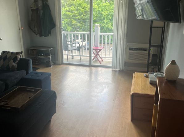494 Putnam Pike APT C9