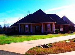 213 Cornerstone Blvd, Haughton, LA 71037