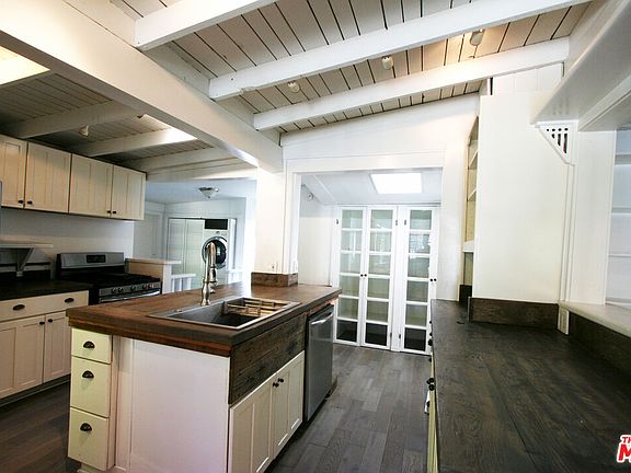 4th image of 1334 Old Topanga Canyon Rd
