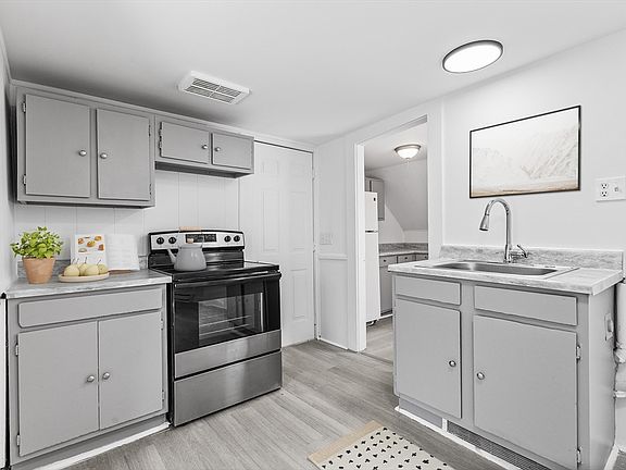 4th image of 46 Franklin St