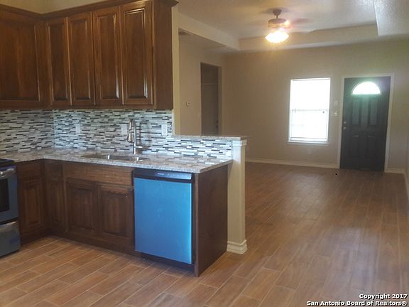 2nd image of 5343 Chestnut View Dr