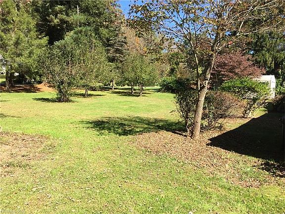 2nd image of 10 Sloan Dr