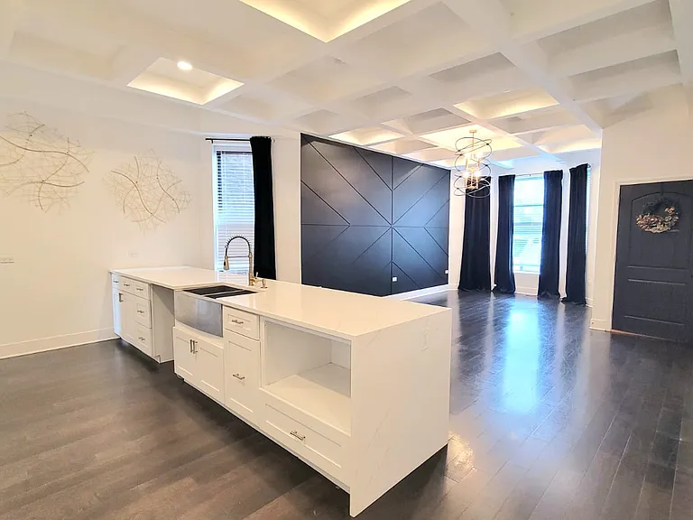 6349 S Drexel Ave #1 — Photo 5
