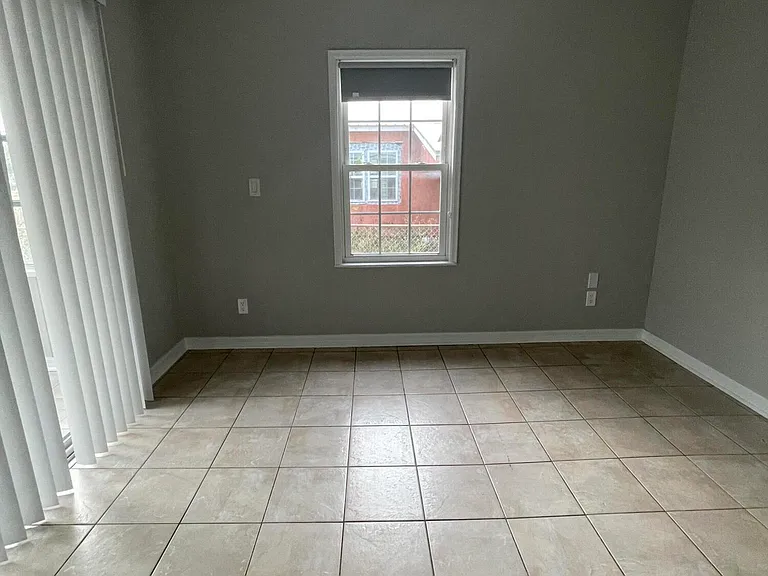 736 W King St #A — Photo 17