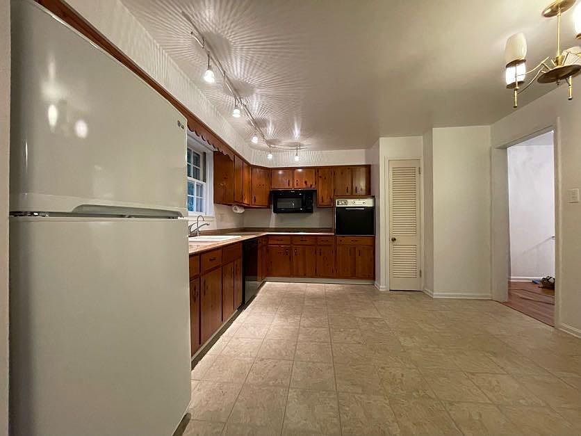 1st image of 3637 38th St N