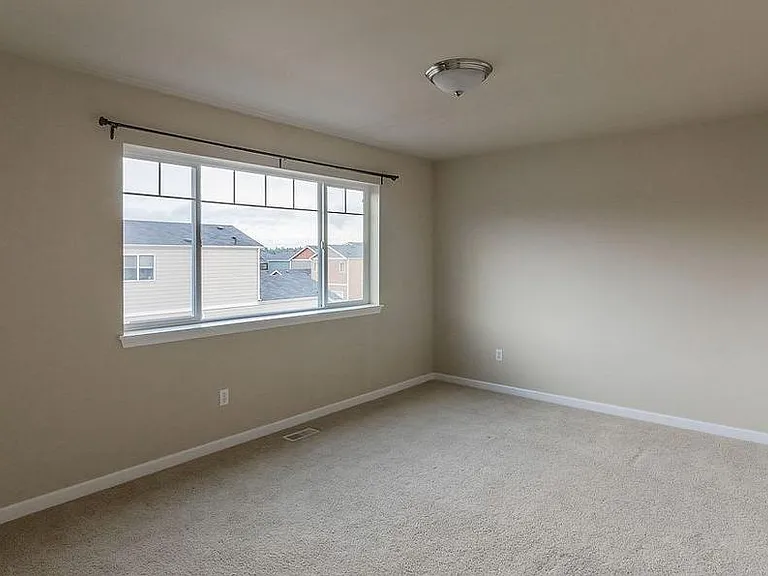 4443 Fairweather St NE — Photo 12