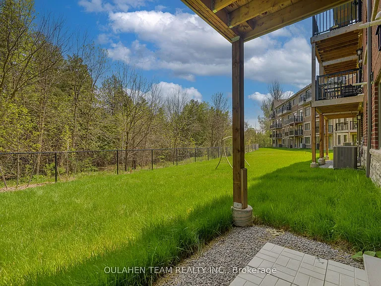 75 West Village Ln — Photo 32